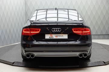 Audi S8 bilde 4