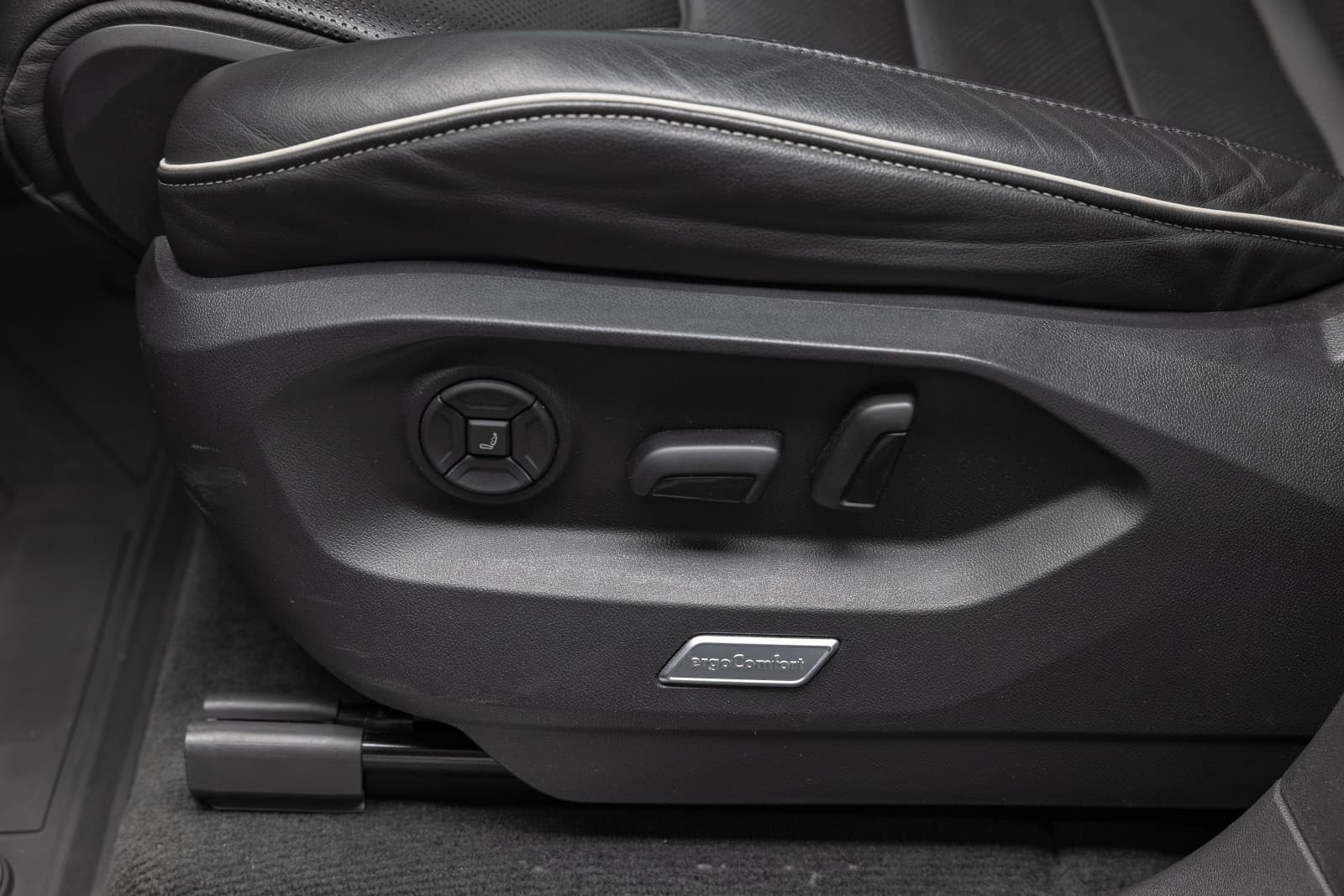 Volkswagen Touareg - bilde 16