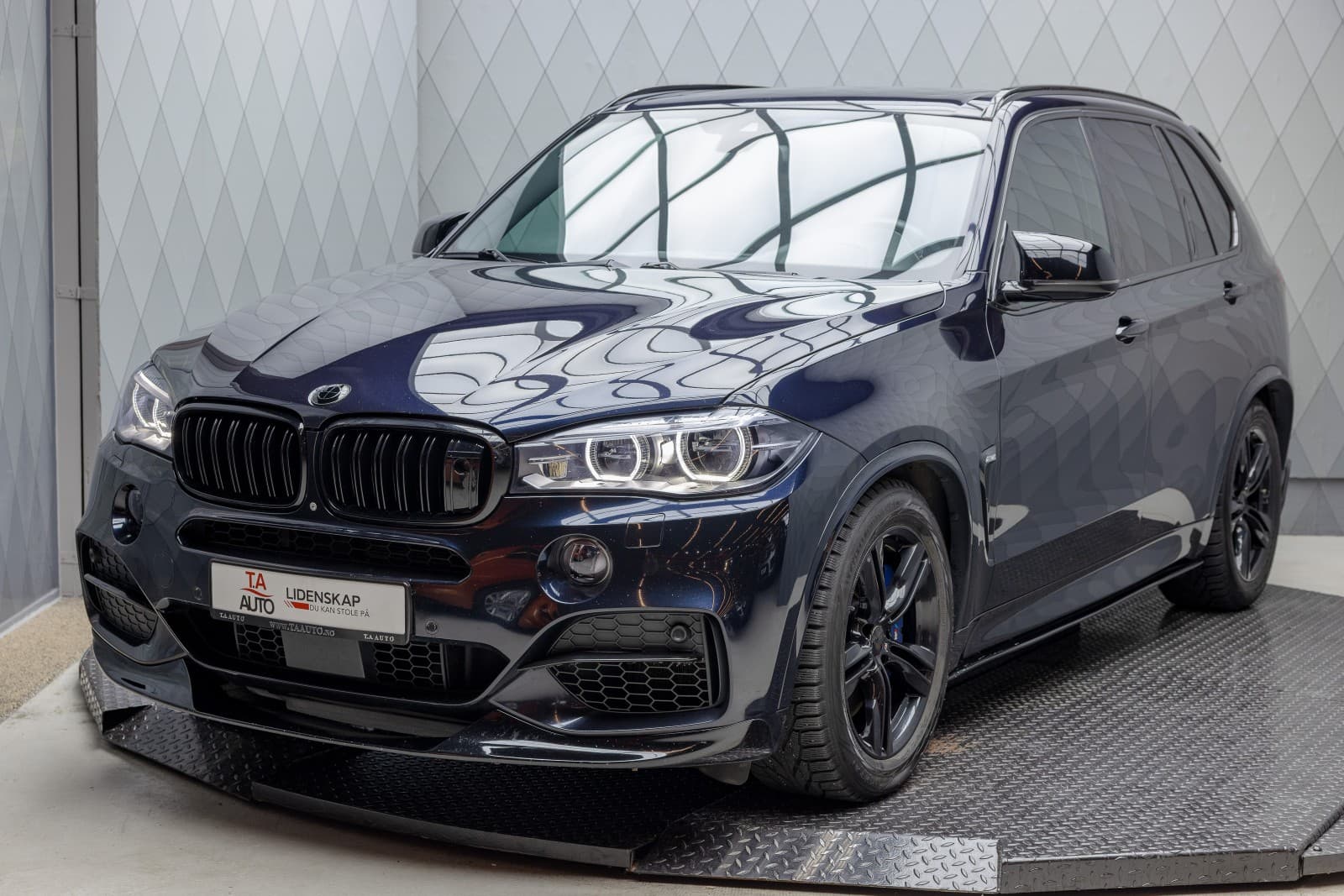 BMW X5 - bilde 2